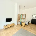 Aluche Aparment B